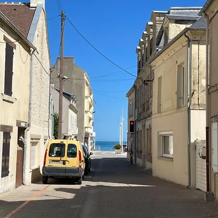 100 M De La Apartment